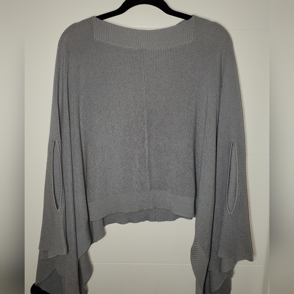 Lululemon Forward Fliw Poncho Rhino Grey - Picture 8 of 13